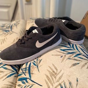 Eric Koston 2 NIKE SB (NWT)